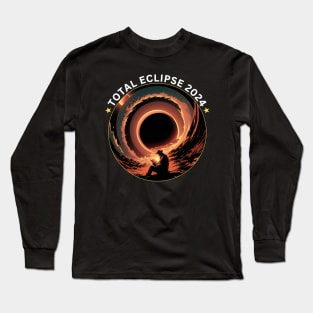 READING IN THE TOTAL ECLIPSE 2024 Long Sleeve T-Shirt